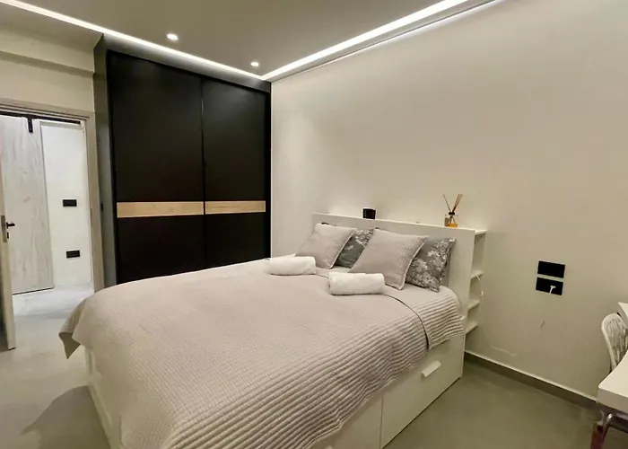 Maison 49 Luxury パトラ